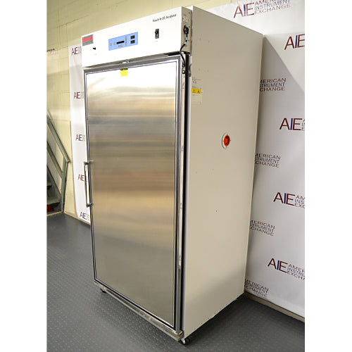 Forma 3950 reach-in incubator