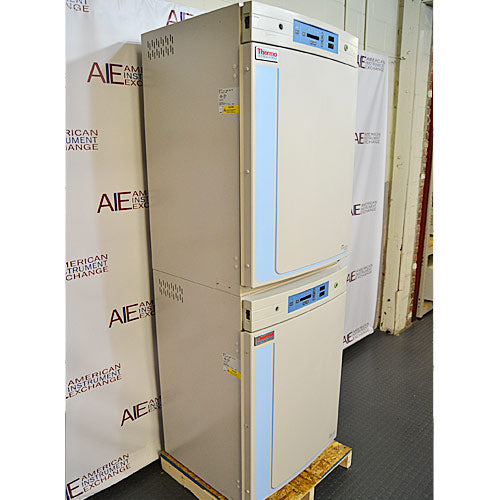 Thermo Forma SteriCycle 370 CO2 incubator