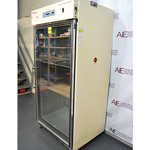 Thermo Forma 3851 incubator