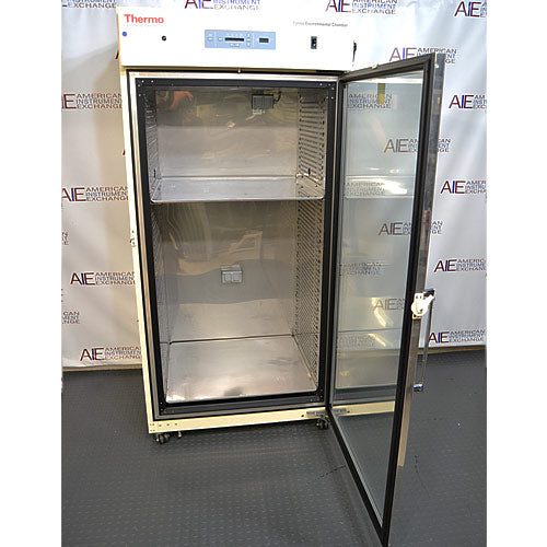 Thermo Forma 3851 incubator