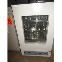 4847P SHAKER VWR 1575 Shaking Incubator